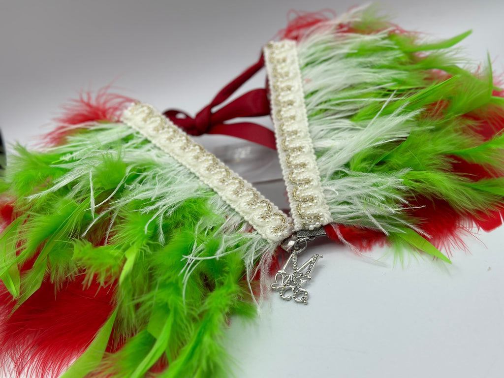 Holiday Feathers: The Grinch